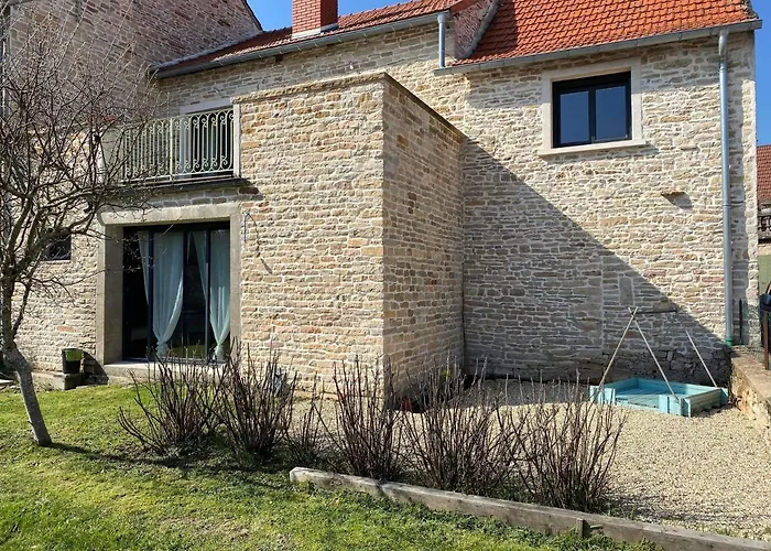 Appartement 3 Etoiles Tout Confort Et Spacieux En Campagne Bourguignonne